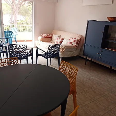Daire Dans Securisee Avec Terrasse Vue Et Acces Direct *
