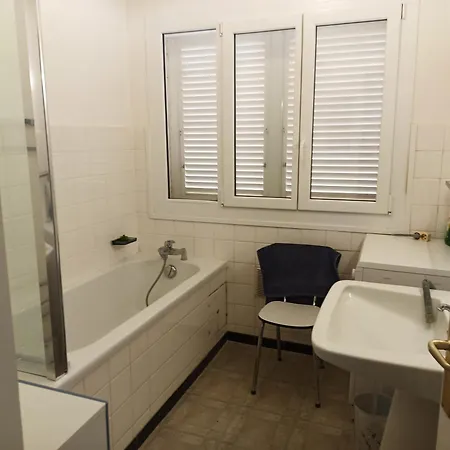 Dans Securisee Avec Terrasse Vue Et Acces Direct