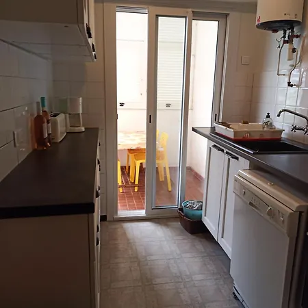 Dans Securisee Avec Terrasse Vue Et Acces Direct Διαμέρισμα *